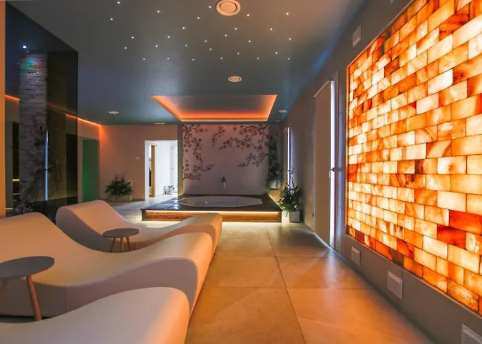 Aparthotel Monte Di Bebbio