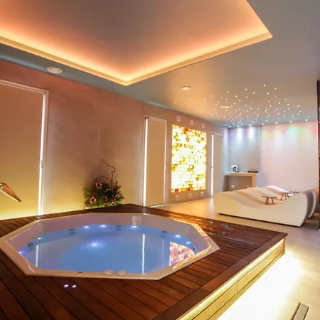 Aparthotel Monte Di Bebbio